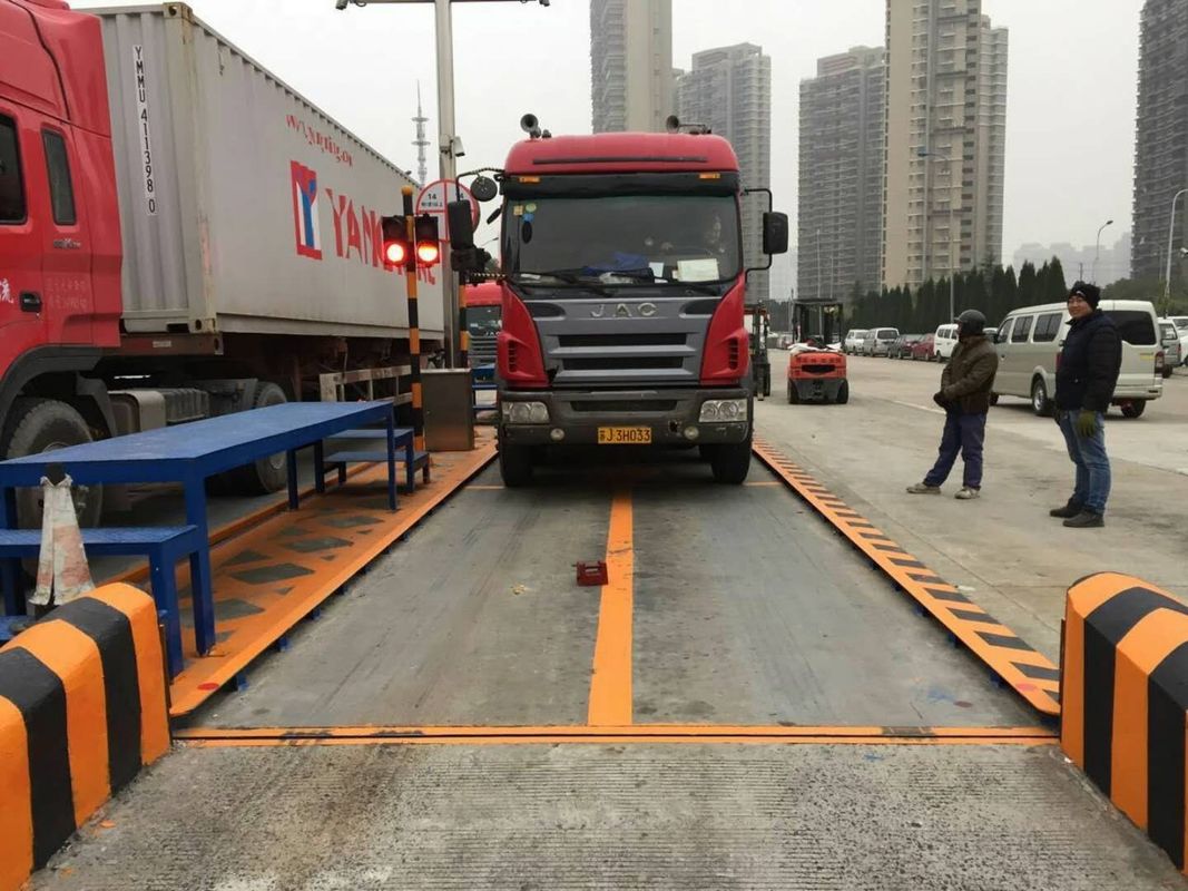 Véhicule du pont à bascule 3*18M d'échelle de camion de béton armé pesant des systèmes